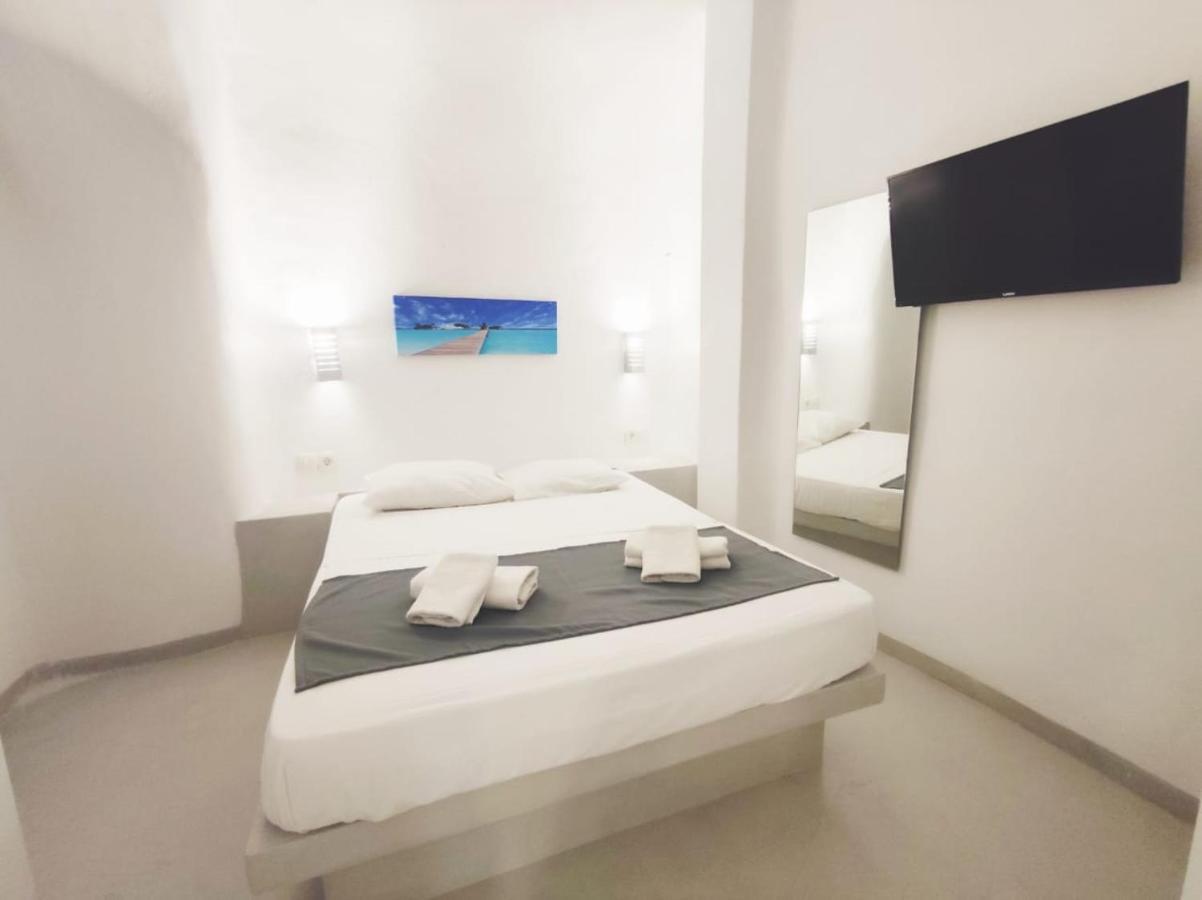 Livin Santorini - Center Rooms Santorini Island Exterior photo